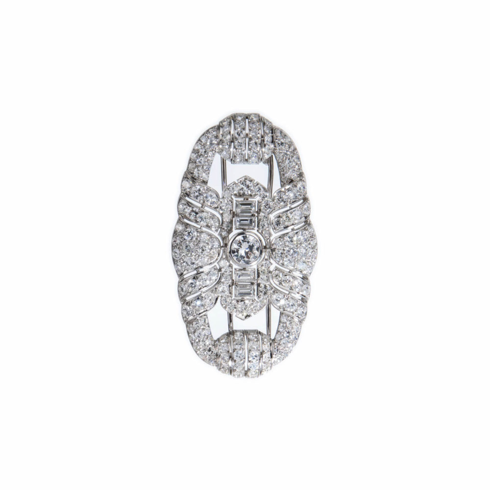 Broche en platine sertie de diamants