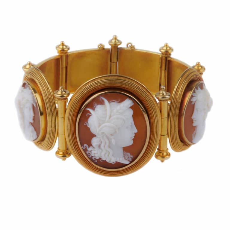 Vintage Jewelry - Vintage Yellow Gold Cameo Bracelet