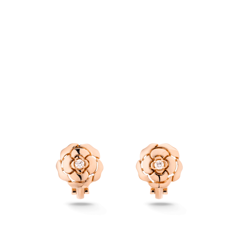 CHANEL - CAMELLIA EXTRACT EARRINGS