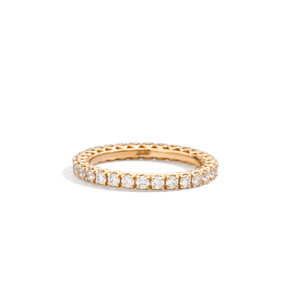 Anniversary wedding ring in yellow gold