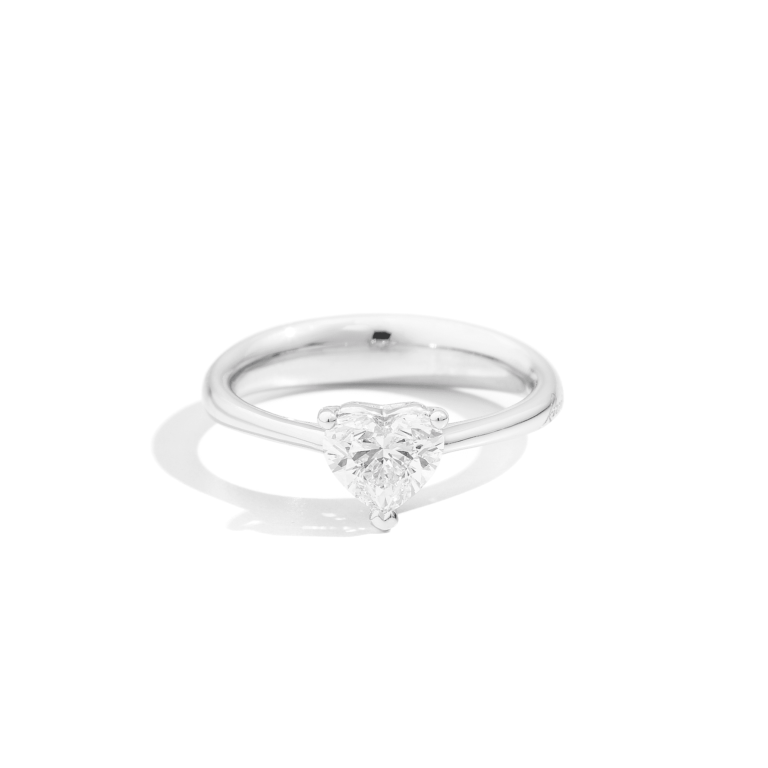 Recarlo - Anniversary Love – Solitaire en or gris 750 avec diamant en taille coeur 0.505ct
