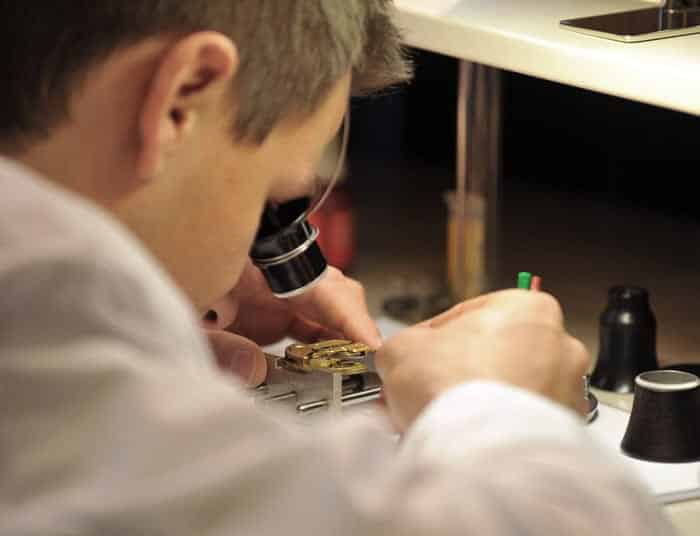 Horlogerie-Lionel-Meylan_Aftersales-Service-2